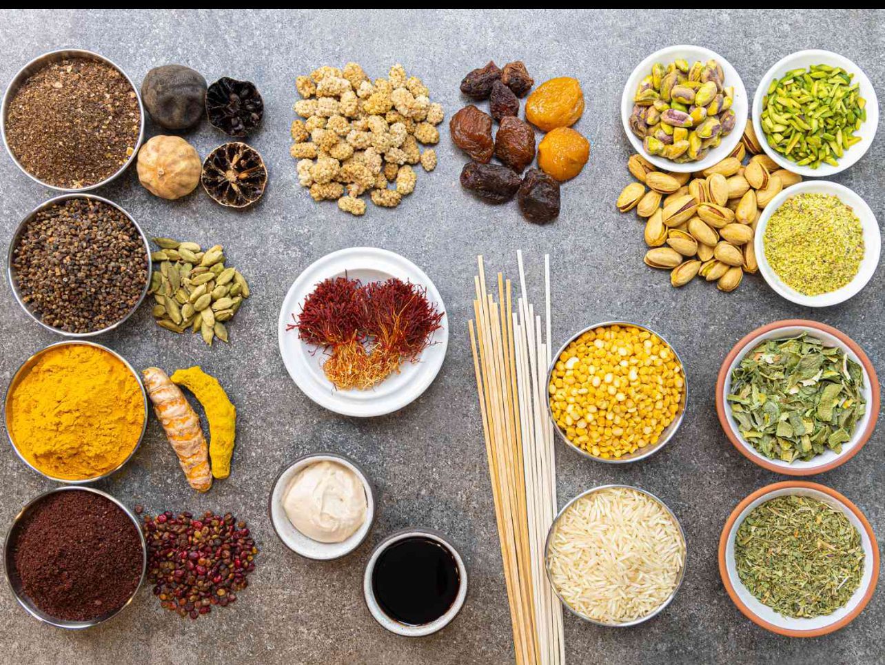 Essential Iranian spices in Persian cuisine